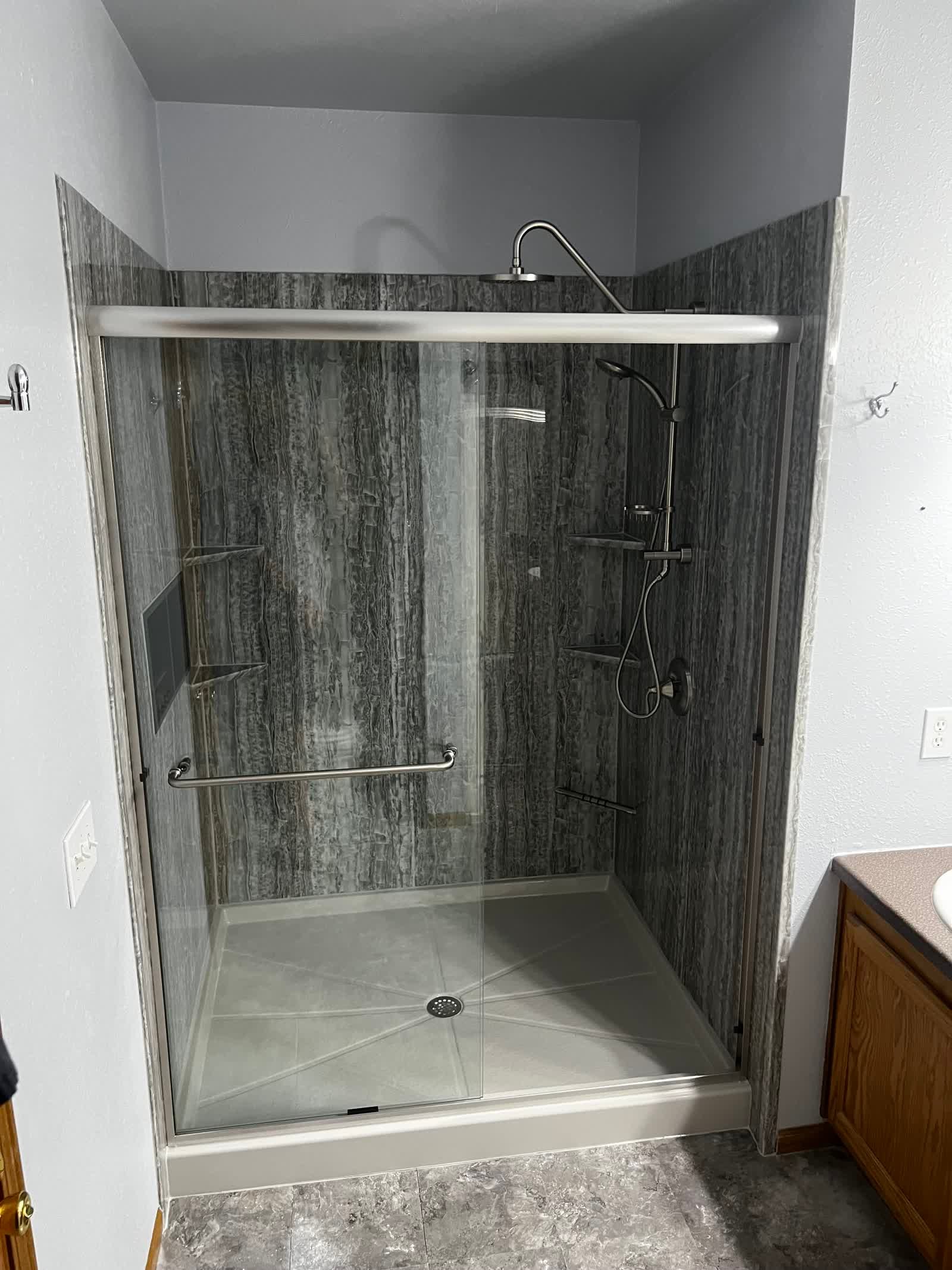 Bathroom after remodel 10